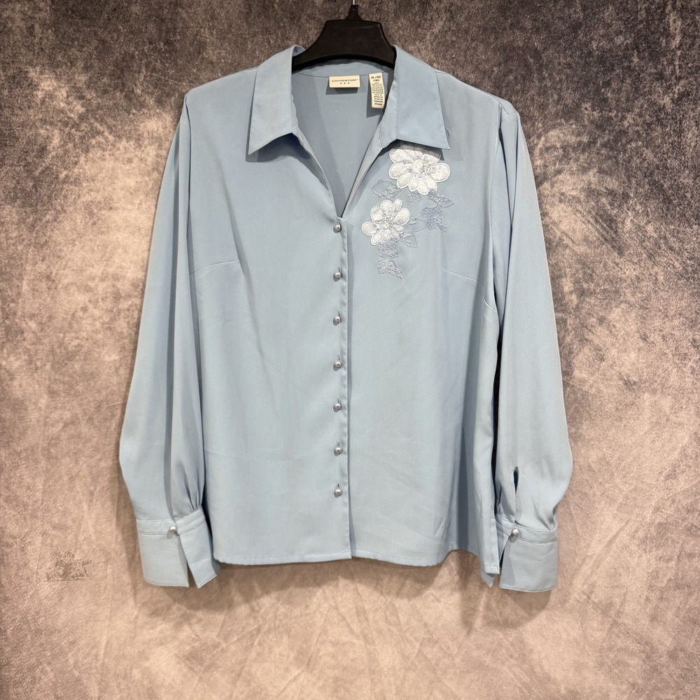 Covington Women's XL 18 Blue Floral Embroidered Pearl Button Long Sleeve Blouse